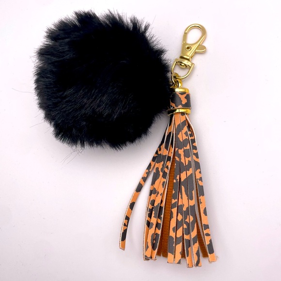 LEOPARD PRINT | Tassel + Pom Pom | Bag Charm | Keychain (Brand New!) ✨ - Picture 5 of 5